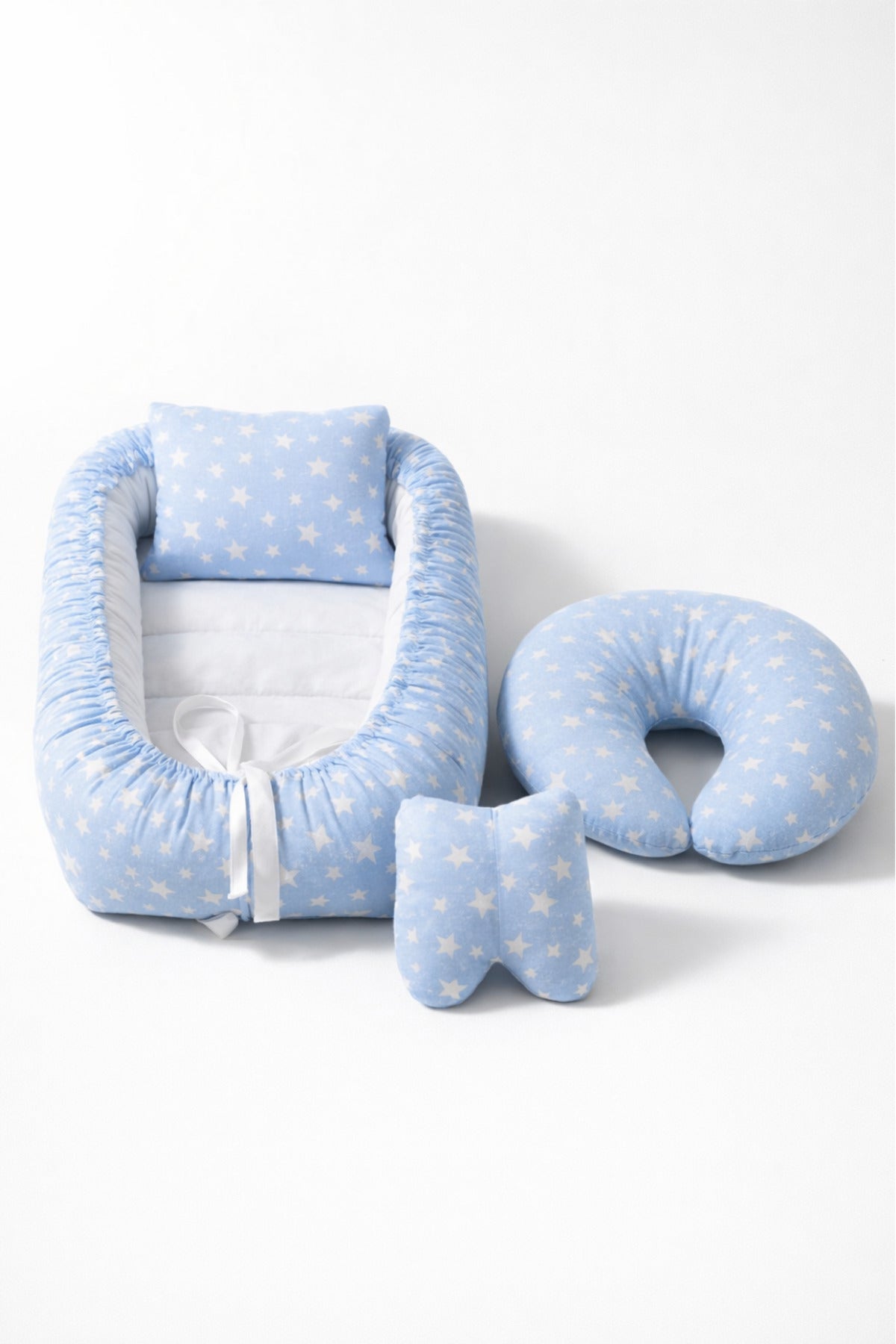 BebeK on For Babynest Mavi Yıldızlı set | Emzirme Yastığı ile