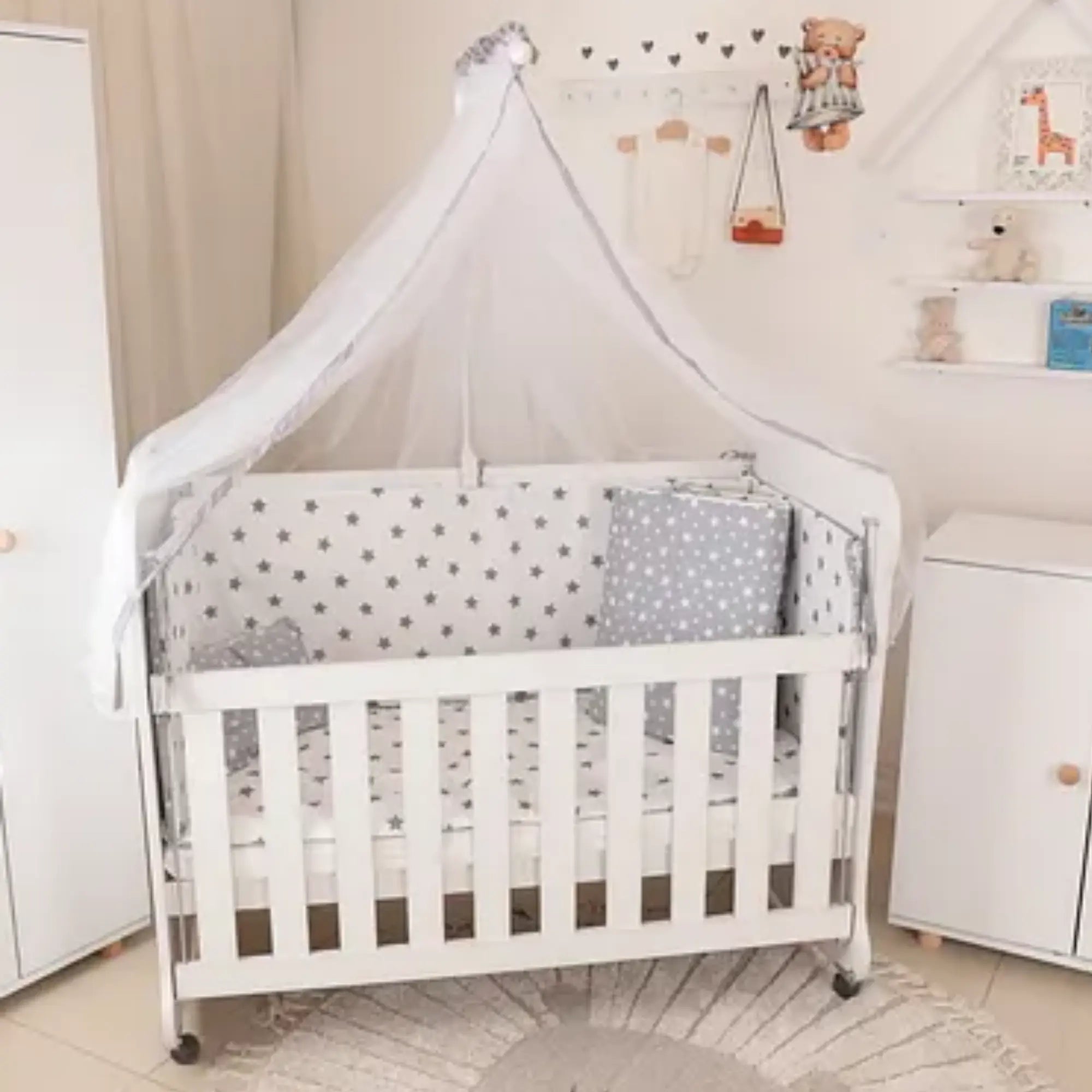 Sweetbear 60x120 Ahşap Bebek Beşiği, 0-5 Yaş, Kademeli, Tekerlekli, Güvenli Uyku Alanı