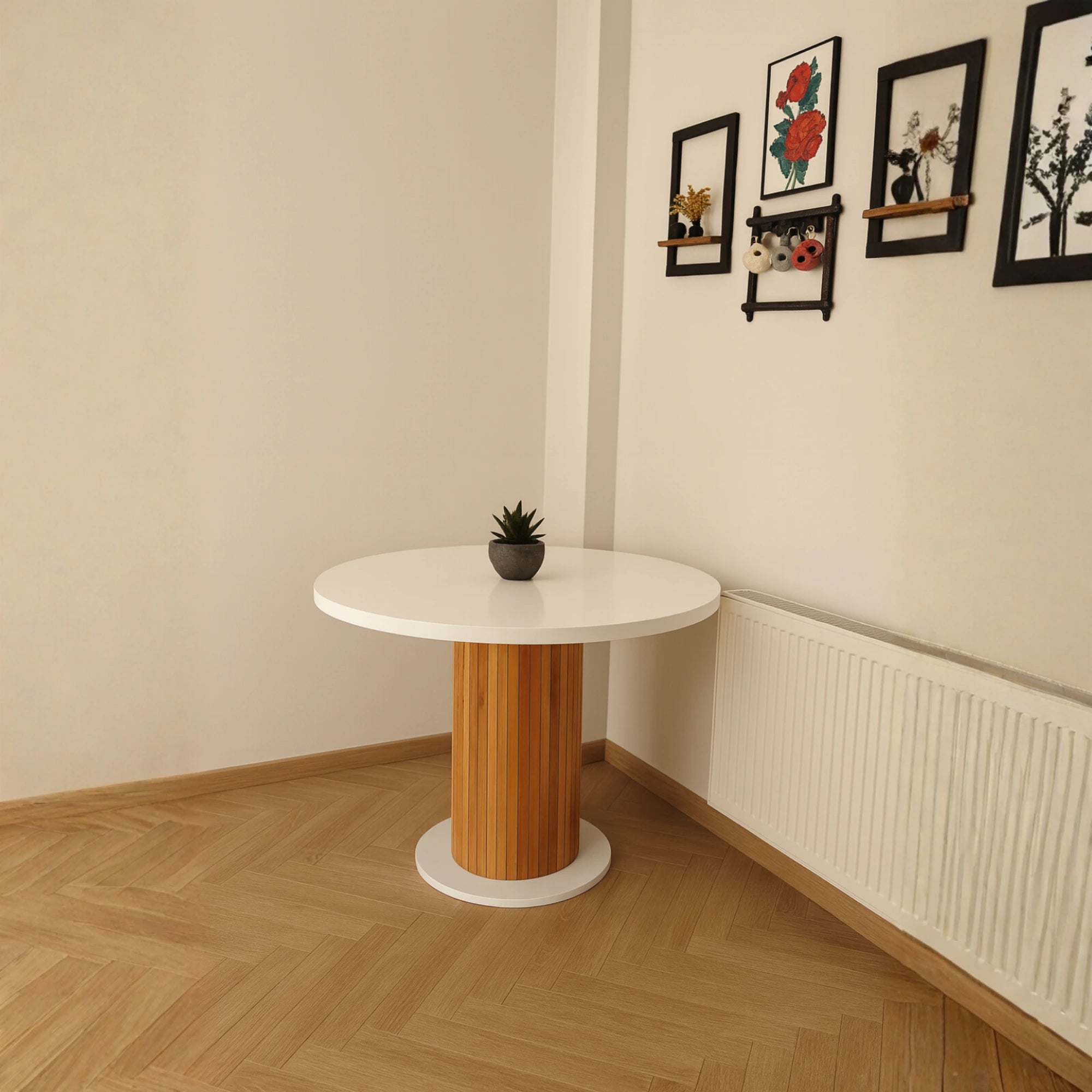 4 Kişilik İtalyan Beyaz Renkli Sandalye Setli Yuvarlak Yemek Masası, Bohem Stil (4 Sandalye Dahil)